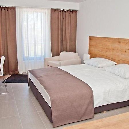 Hotel Residence Ac San Marino Lopar Esterno foto